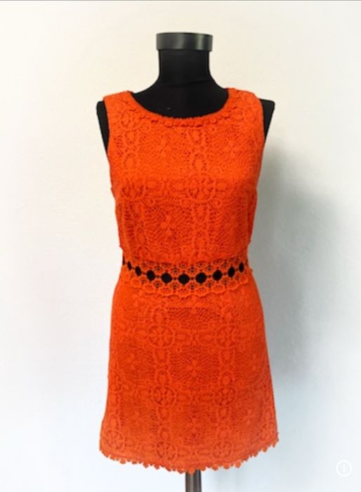Rochie din dantela tricotata