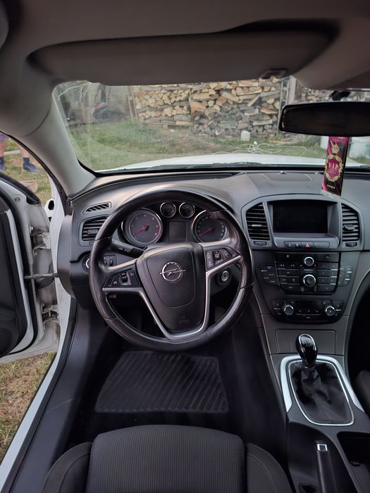 Vând Opel an din 2010