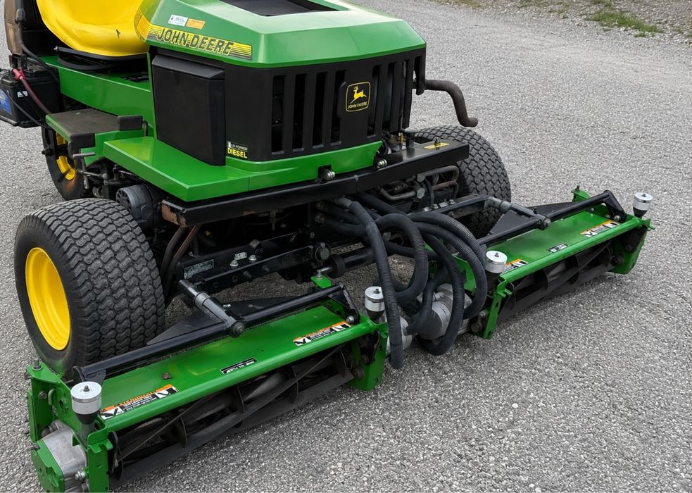 John Deere 2653A - Mașină profesională de tuns gazon cu 3 cilindri de tăiere / Motor diesel / Recent adus din Germania / Servo