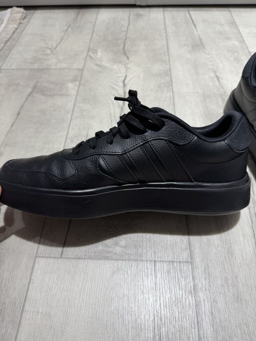 Adidas Litecourt shoes