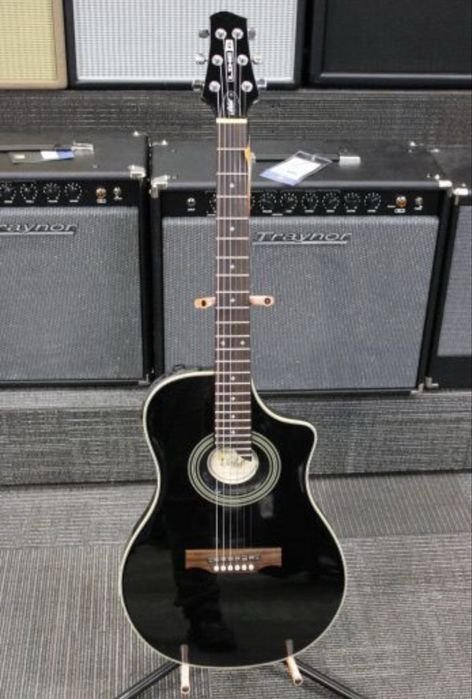 line6 variax acoustic 700