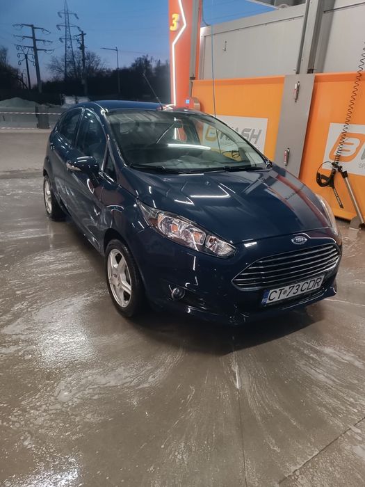 Vand Ford Fiesta 2014 unic proprietar