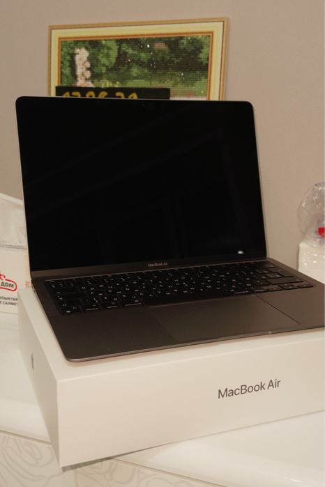 Продам Макбук / MacBook Air 13