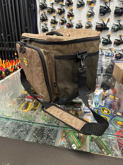 Термо чанта с комплект за хранене Delphin Area