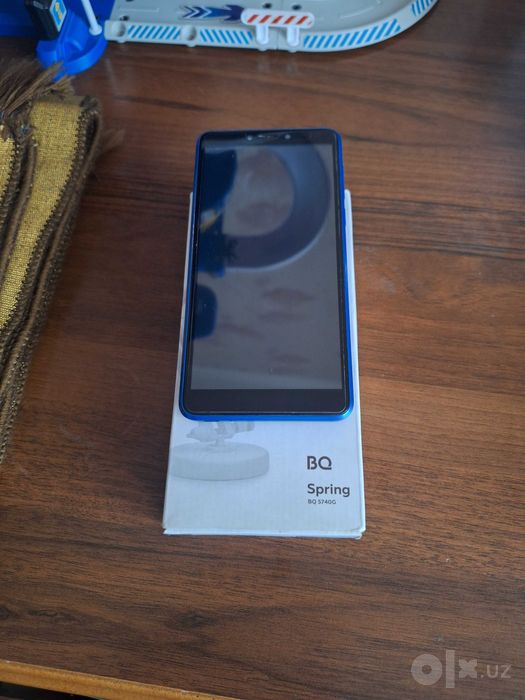 Недорого продам смартфон BQ-5740G Spring