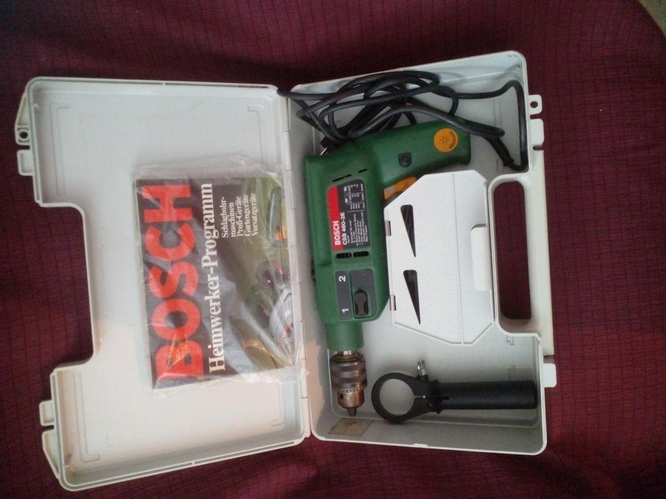 электродрель BOSCH