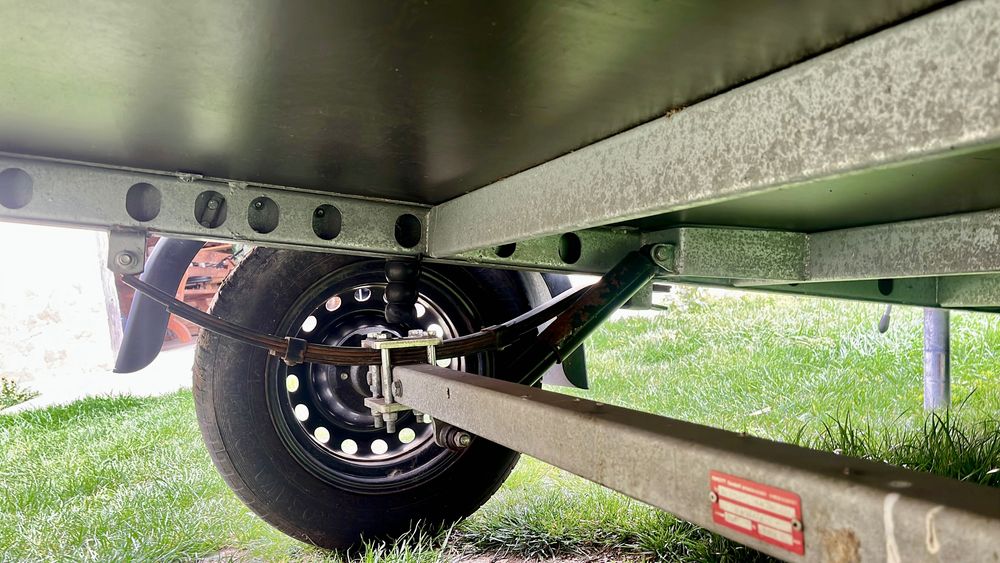 Remorcă Neptun N7-350 CT basculabilă, 750kg, prelată înaltă laterală + troliu