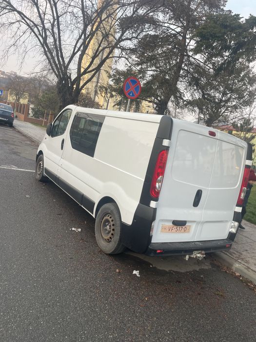 Opel Vivaro 5+1 2013 2.0CDTI euro 5 model lung