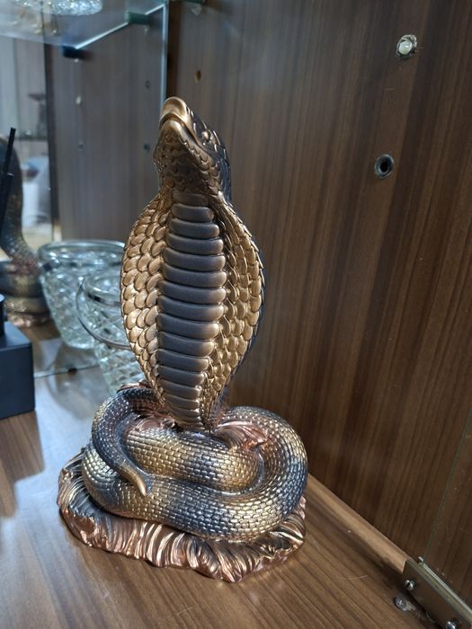 Продаю статуэтки .