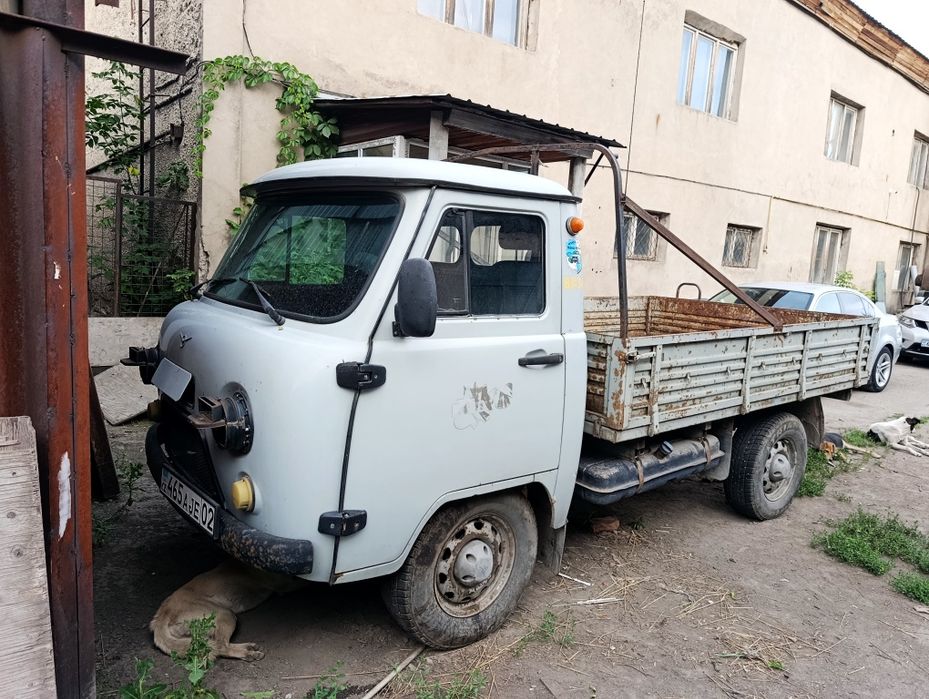 УАЗ 3303 бортовой