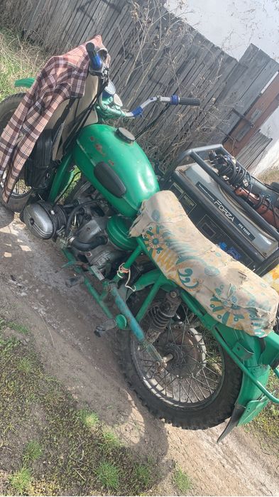 Продаю мотоцкл урал