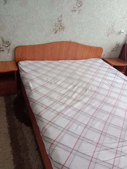 Продам двухспальную кровать