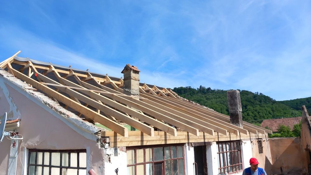 Montaj acoperis  reparatii dulgherie mansardari