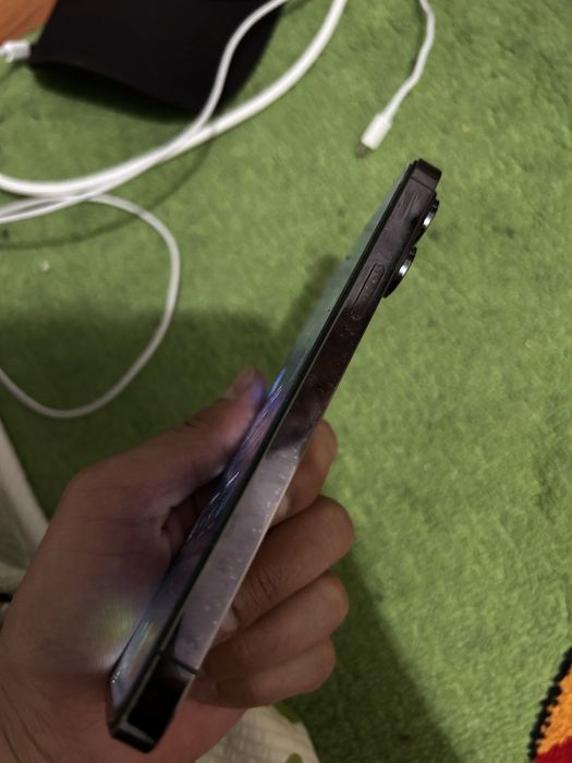 Продам 14 про мах срочно