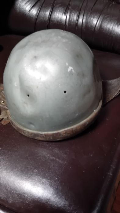 Военна  стара  каска