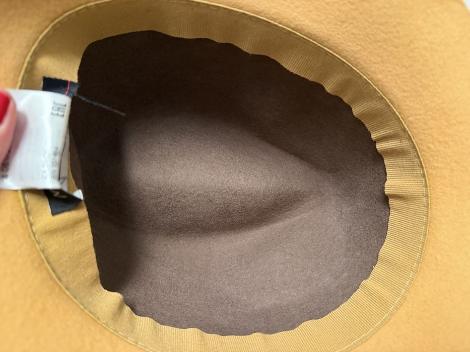 Дамска филцова шапка Marc Cain – 100% вълна