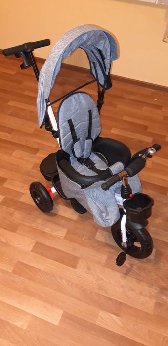 Продам трёхколёсный велосипед.