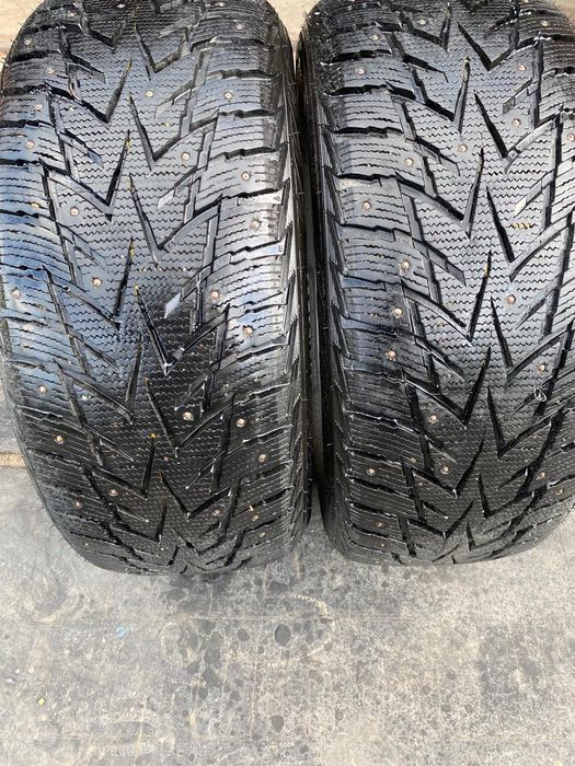 Продам резину шиповонные