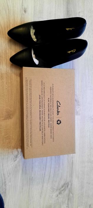 Кожанные туфли Clarks