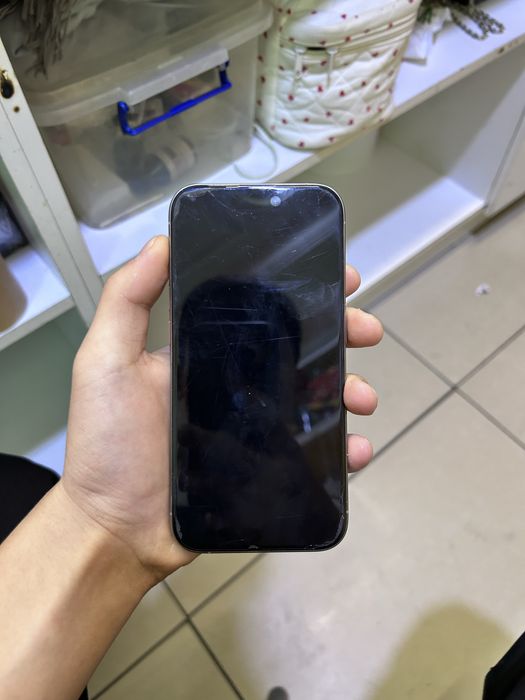 Iphone 15 pro сатылады