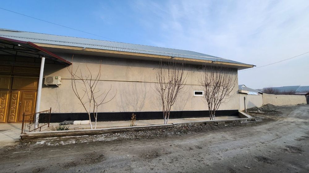 Ховли сотилади Эски шахар Мохинур туйхонани орка кучасидантуйхонани ор