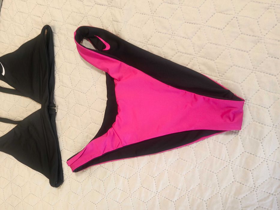 Дамски бански Nike от две части