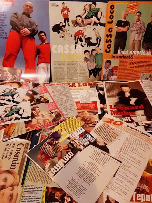 Colectie de articole din reviste cu orice artist