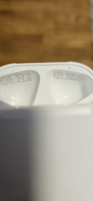 Carcasa case  încărcare airpods 1 si 2 originală