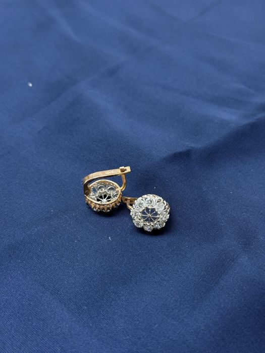 Золотые серьги с фианитами