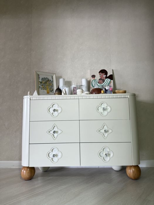 Дизайнерский комод