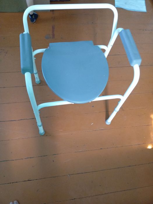 Продам стул  туалет