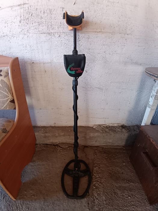 Продам металлоискатель