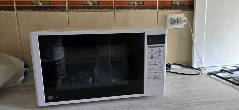 Продается микроволновка LG