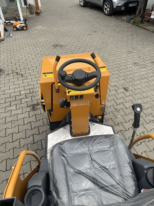 Vand cilindru compactor 1.5 t cu vibratie