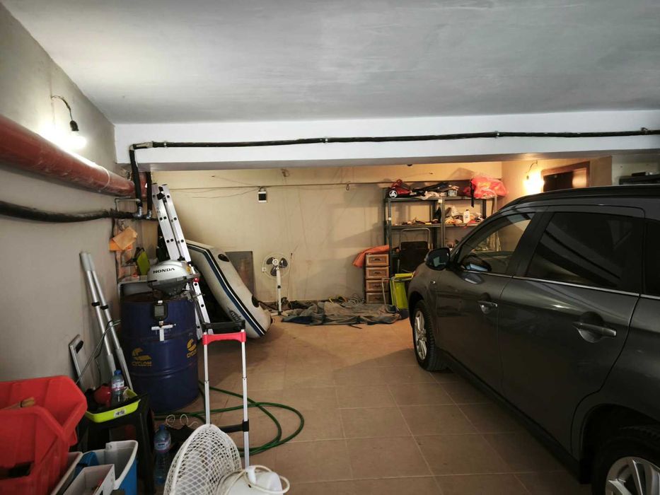 Продава се Тристаен апартамент в Варна, Бриз - 130 кв.м за 1847 €/кв.м - Снимка #21