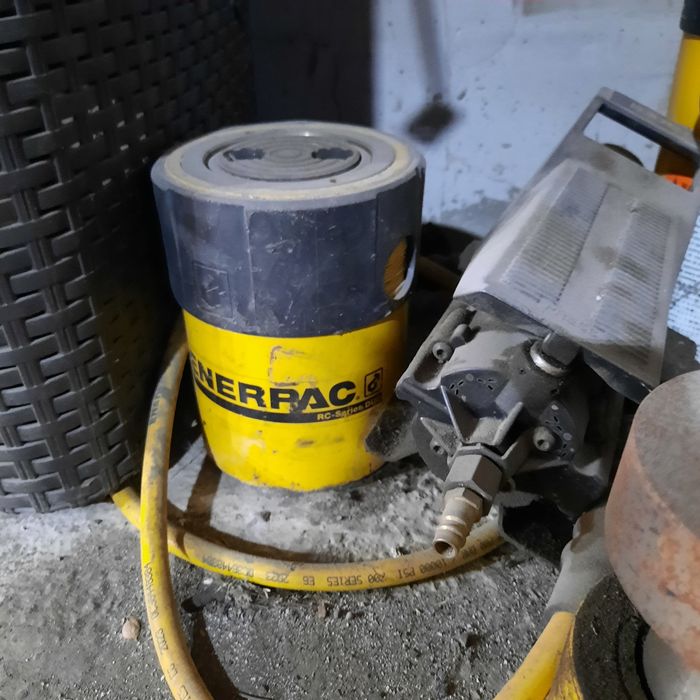 Грузовые домкраты Enerpac