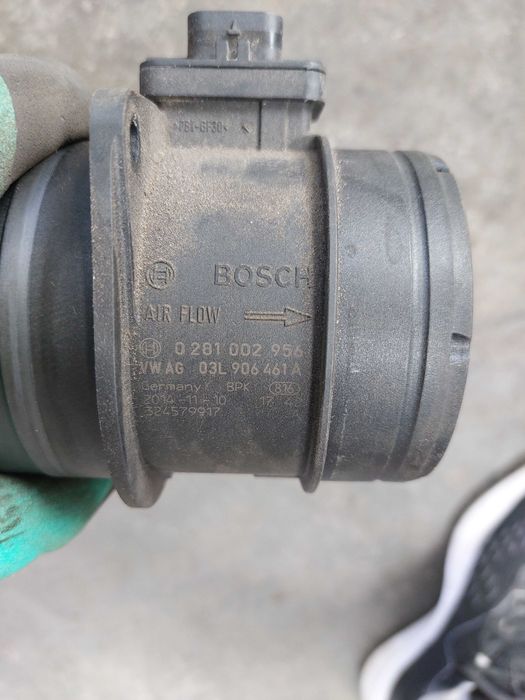 Debitmetru aer Audi A4 B8/Passat B8/B7/Golf 7/Octavia 3 - 2.0tdi