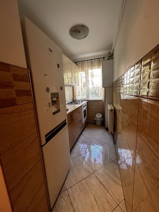 Inchiriez apartament 2 camere