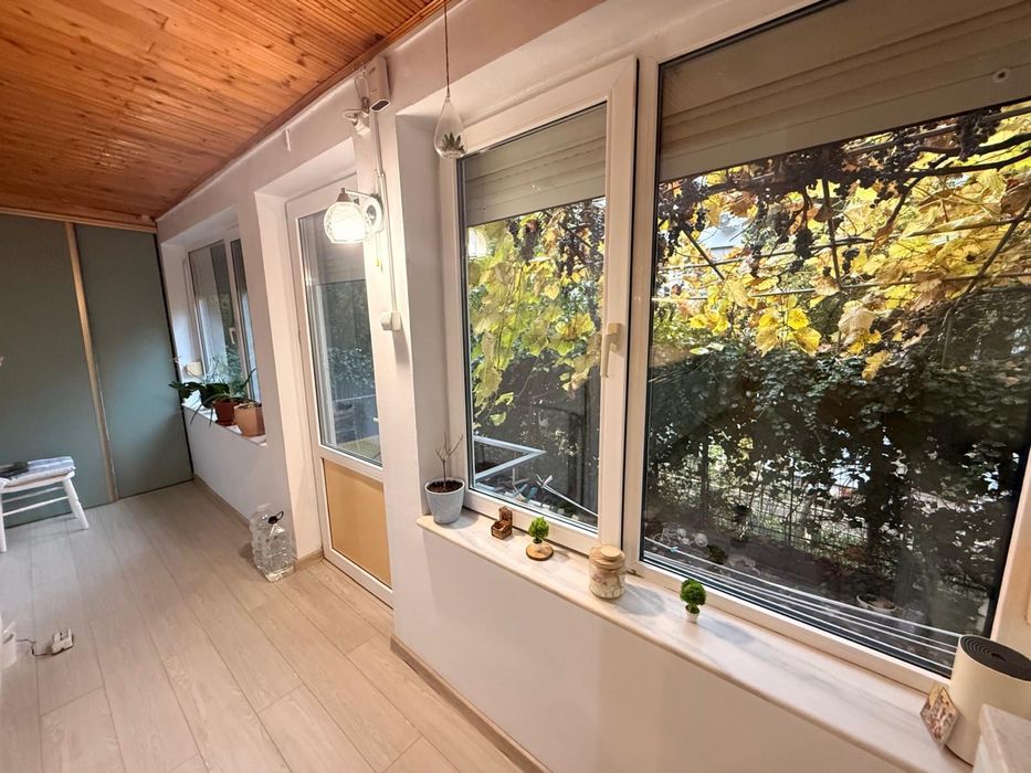 Ofer spre inchiriere apartament cu 3 camere, elegant. Pret: 870 euro