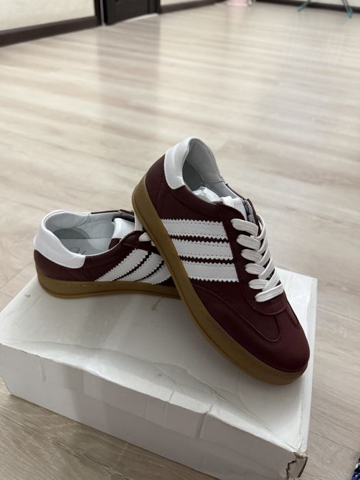 Продам турецкие крассовки