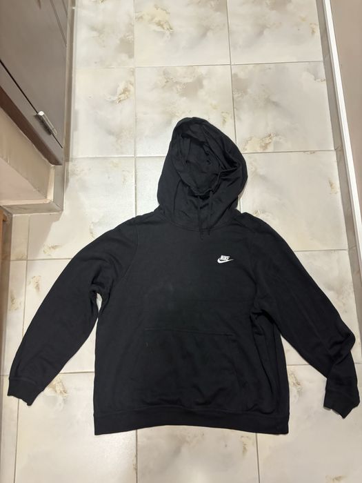 Черен Nike суитчер