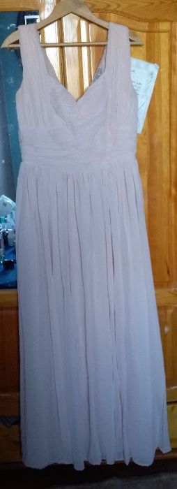 Нежна рокля Asos