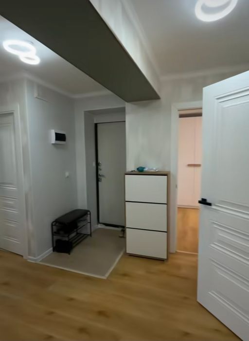продам 4-х ком. 85кв. 3мкр. 3-этаж