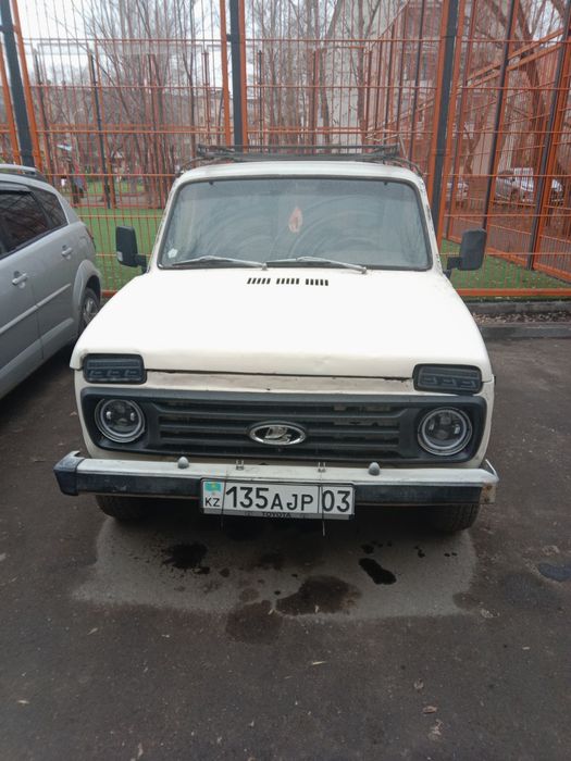 Продам ниву 21213