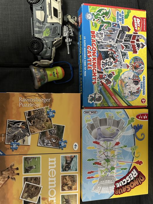 Сет детски игри - Каттонена къщичка, мемори, Буки прожектор и други