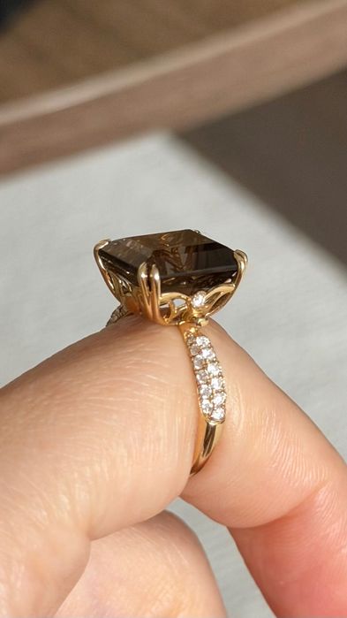 Inel aur cu diamante si cuartz fumuriu Teilor m52