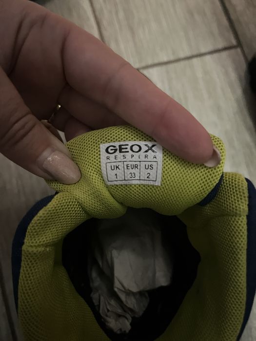 Продавам детски ботуши Geox 33 номер