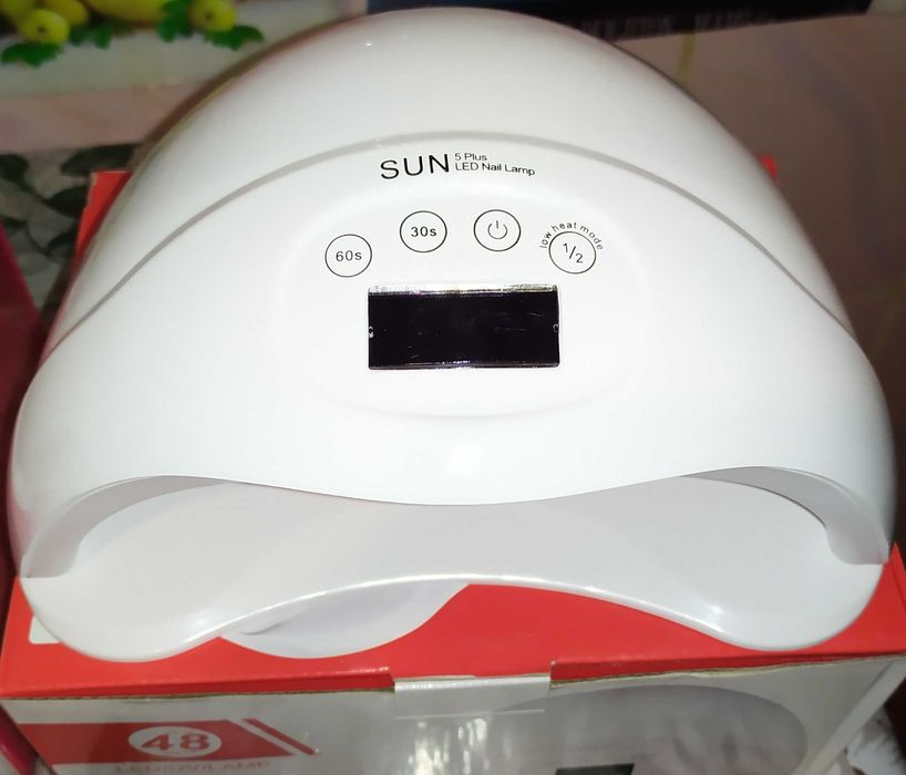 Лампа SUN 5. LED и UV ультрафиолетовая для гелиевого покрытия. НОВАЯ.