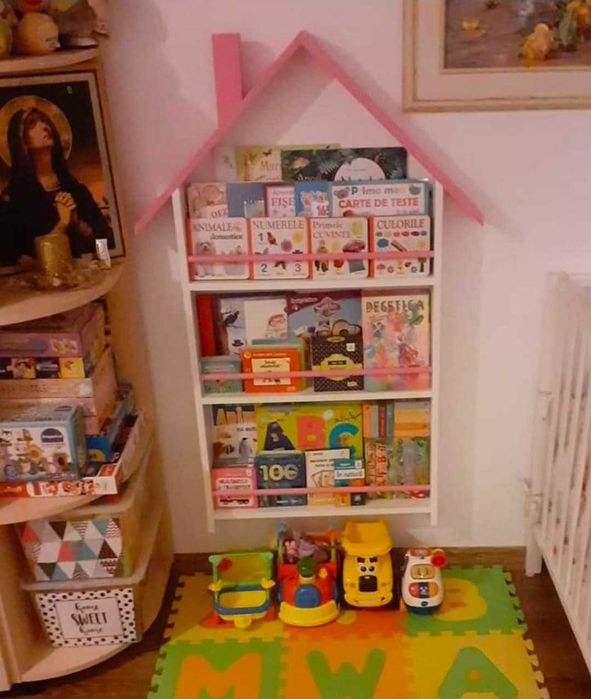 Biblioteca raft carti bookhouse roz cu alb