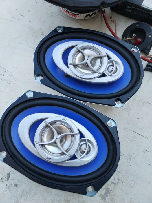 Аудио аппаратура камплект сотилади